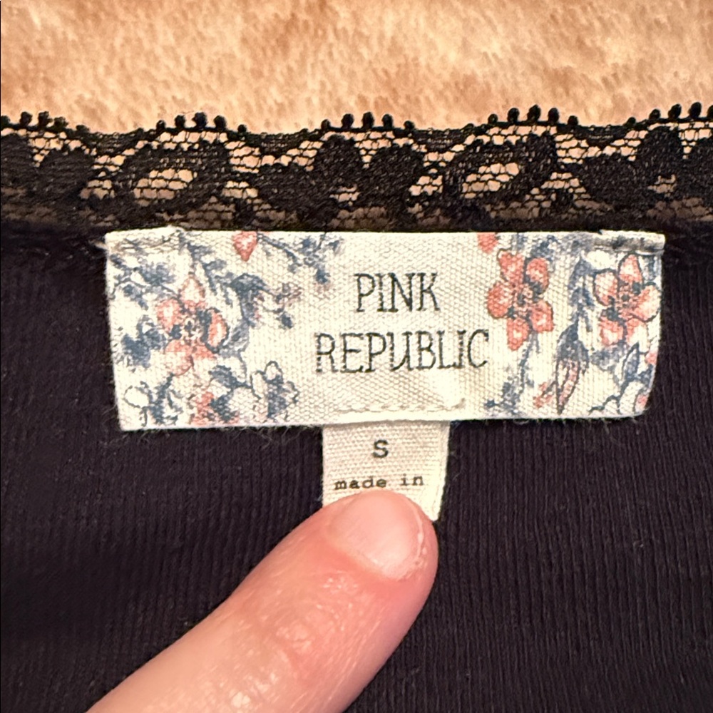 π€PINK REPUBLIC BLACK BABY TOP WITH LACE TRIM SIZE Sπ€ - Picture 4 of 8